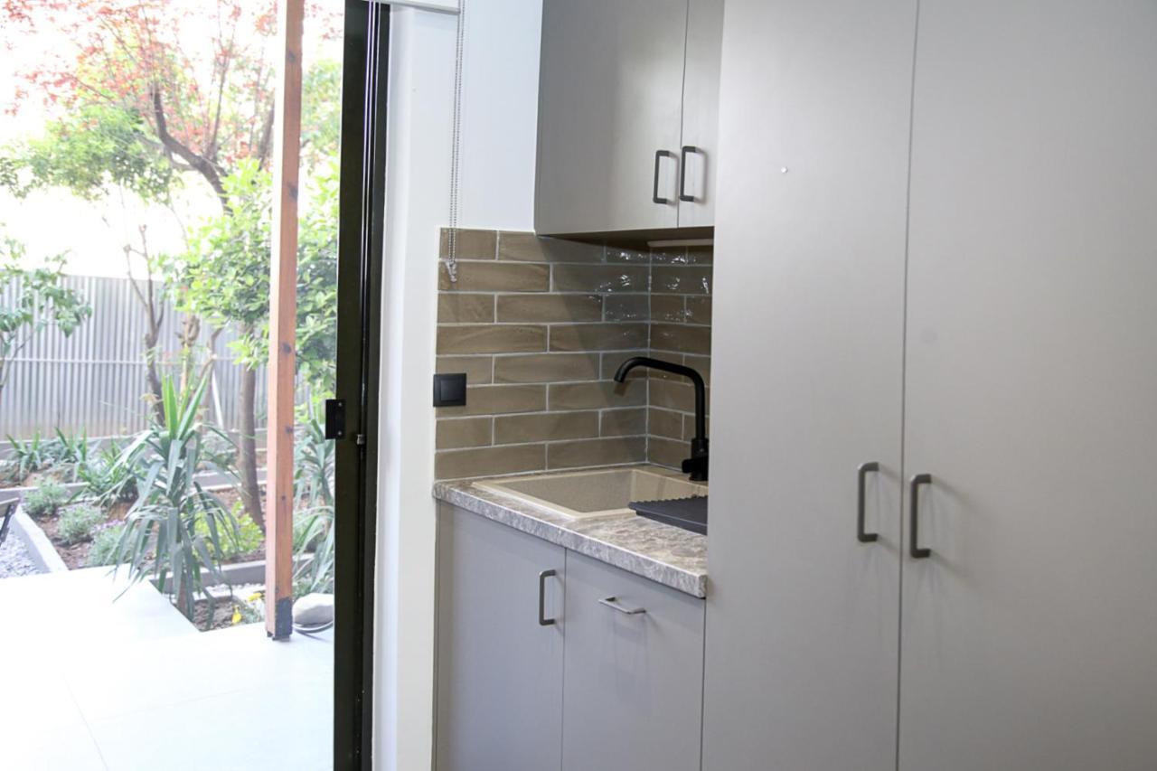 Caravin Wanderhome, 5 Min From Metro Nea Ionia أثينا المظهر الخارجي الصورة